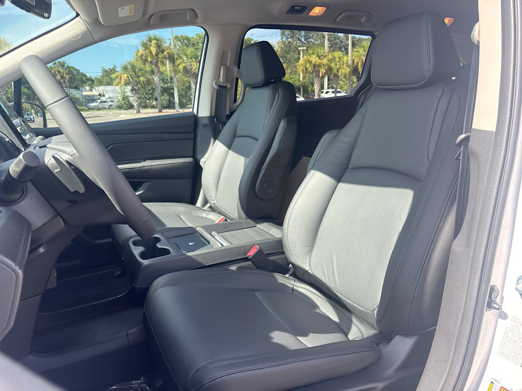Thumbnail: 2026 Honda Odyssey - 10