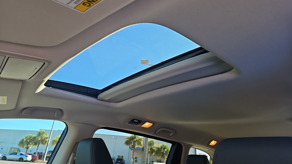 Thumbnail: 2026 Honda Odyssey - 21