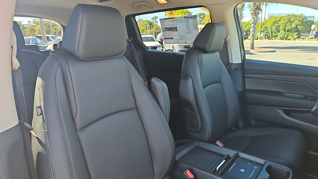 Thumbnail: 2026 Honda Odyssey - 9