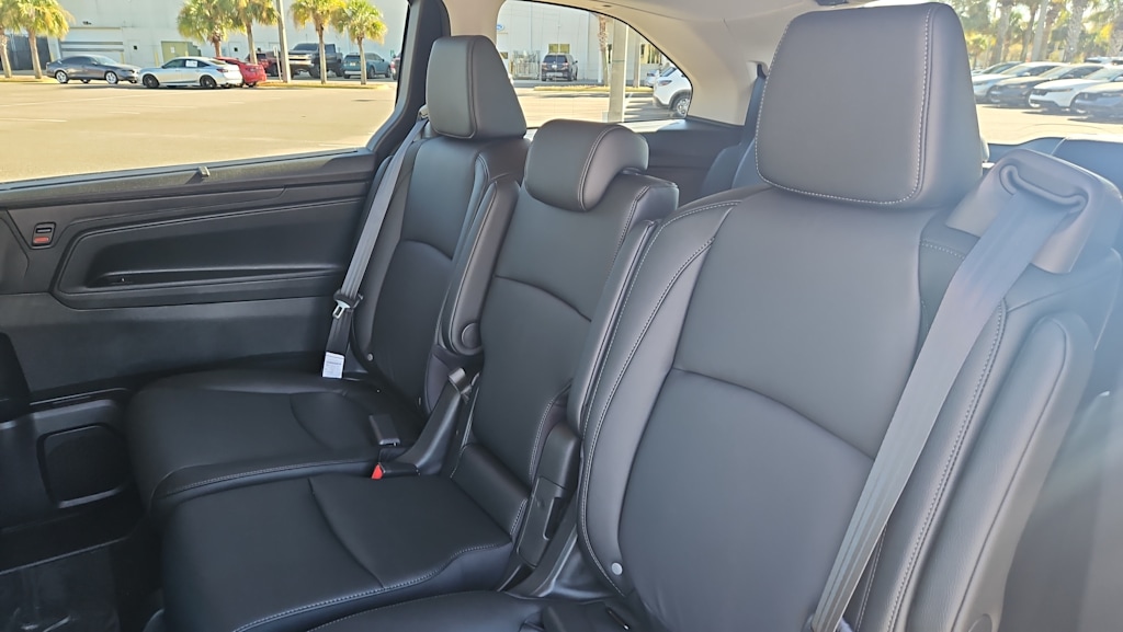 Thumbnail: 2026 Honda Odyssey - 10