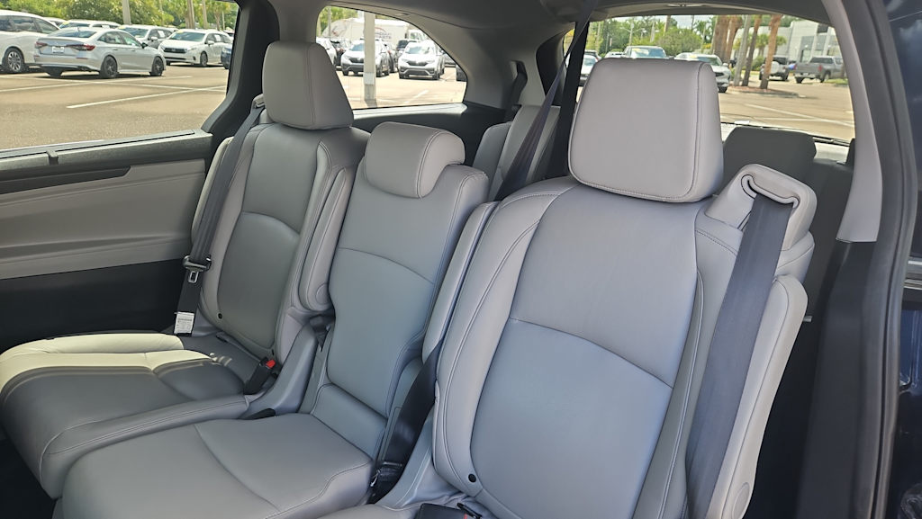 Thumbnail: 2022 Honda Odyssey - 10