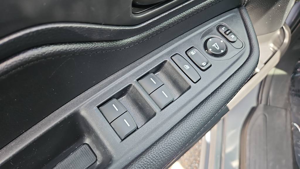 Thumbnail: 2023 Honda Odyssey - 21