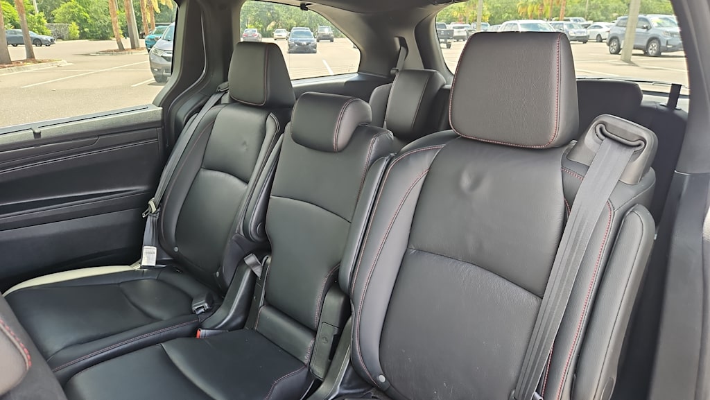 Thumbnail: 2023 Honda Odyssey - 11