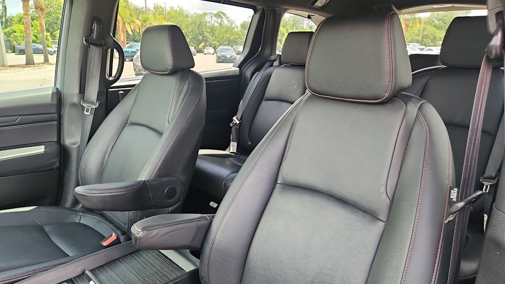 Thumbnail: 2023 Honda Odyssey - 9