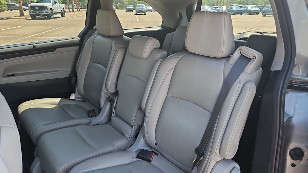 Thumbnail: 2022 Honda Odyssey - 10