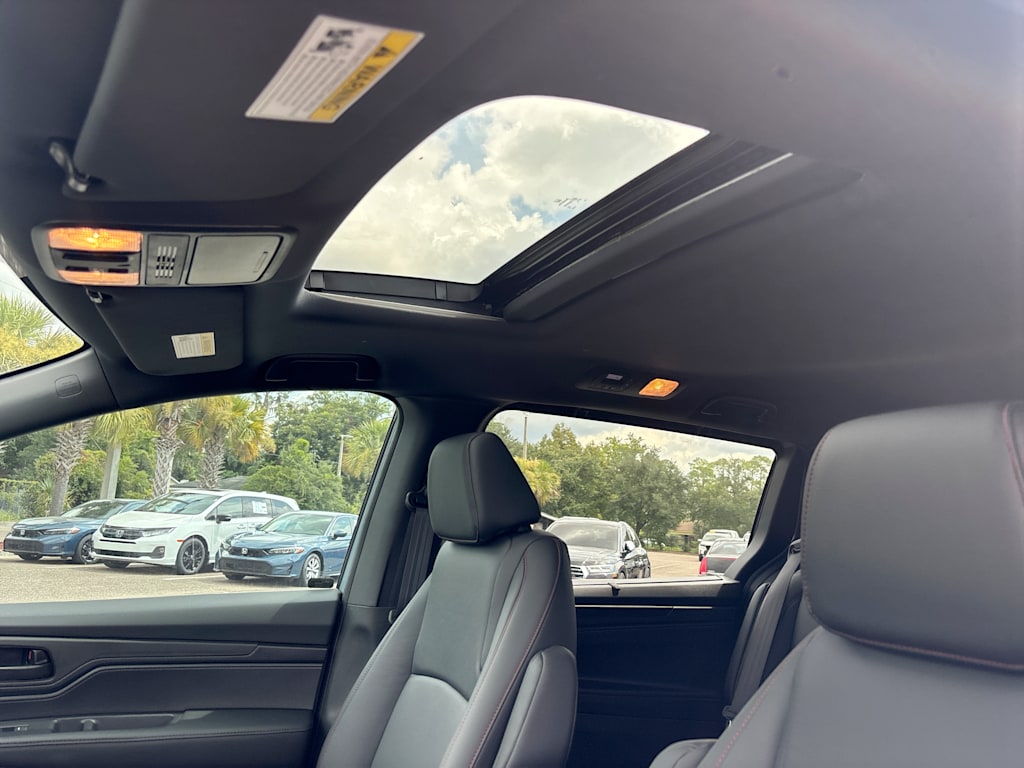 Thumbnail: 2026 Honda Odyssey - 13