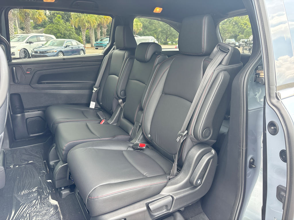 Thumbnail: 2026 Honda Odyssey - 8