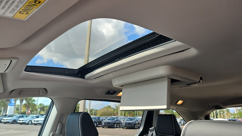 Thumbnail: 2026 Honda Odyssey - 21