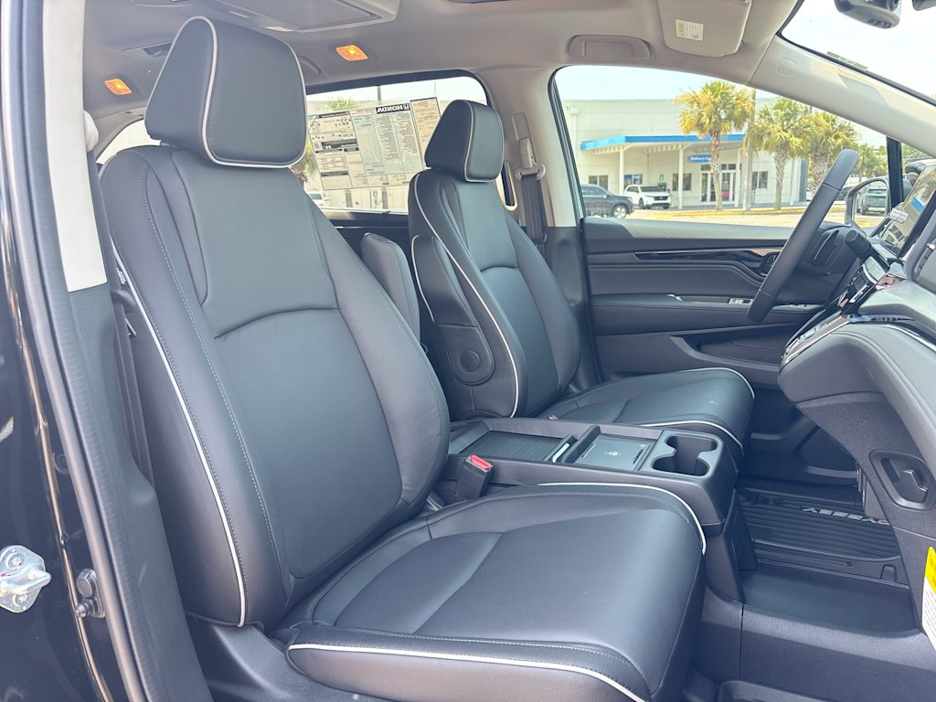 Thumbnail: 2026 Honda Odyssey - 11