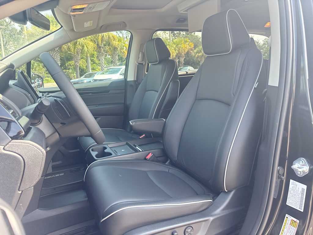 Thumbnail: 2026 Honda Odyssey - 10