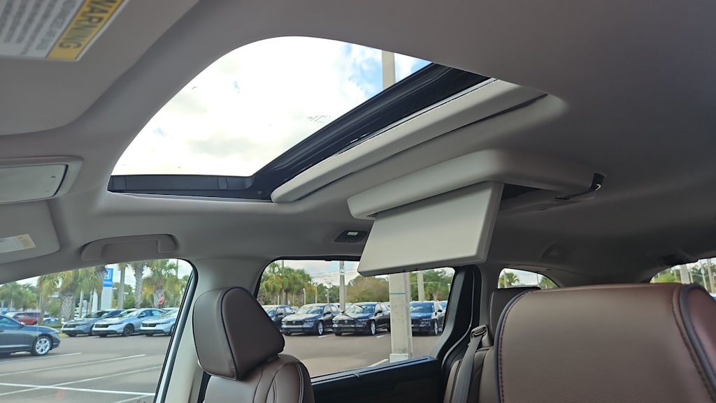 Thumbnail: 2026 Honda Odyssey - 21