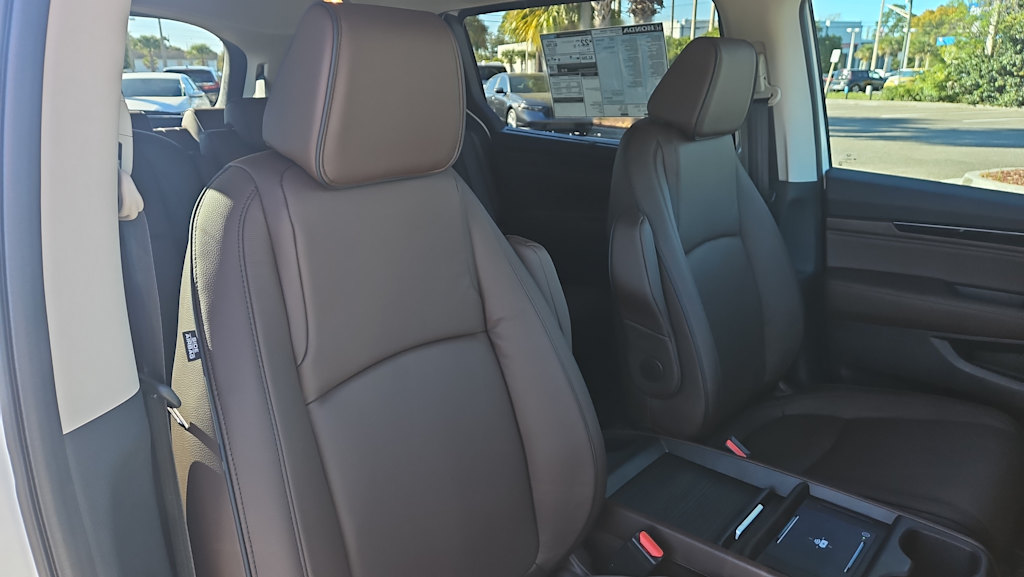 Thumbnail: 2026 Honda Odyssey - 9