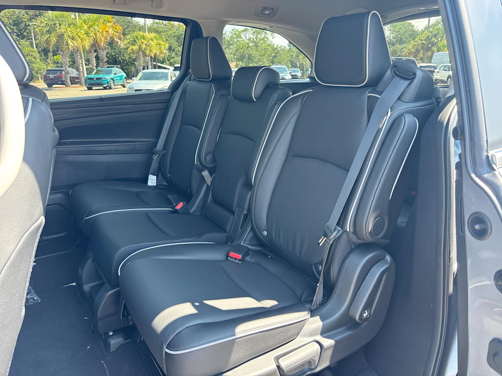 Thumbnail: 2026 Honda Odyssey - 12