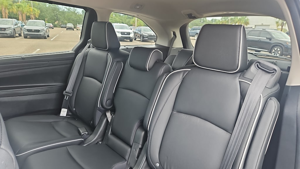 Thumbnail: 2026 Honda Odyssey - 12