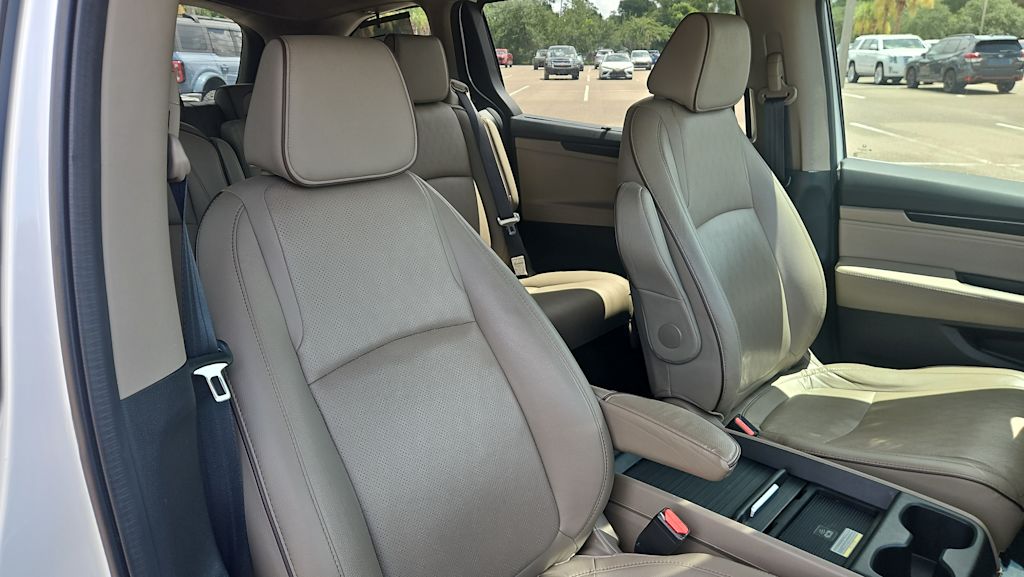 Thumbnail: 2022 Honda Odyssey - 10