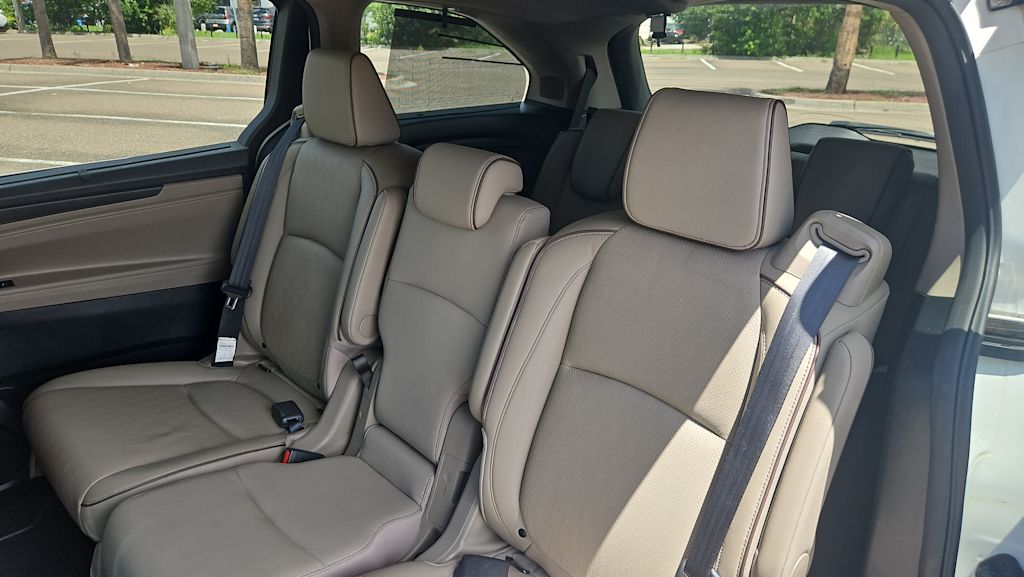 Thumbnail: 2022 Honda Odyssey - 11