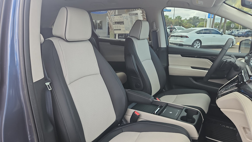 Thumbnail: 2026 Honda Odyssey - 10