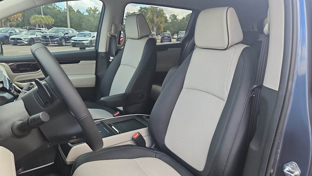 Thumbnail: 2026 Honda Odyssey - 9