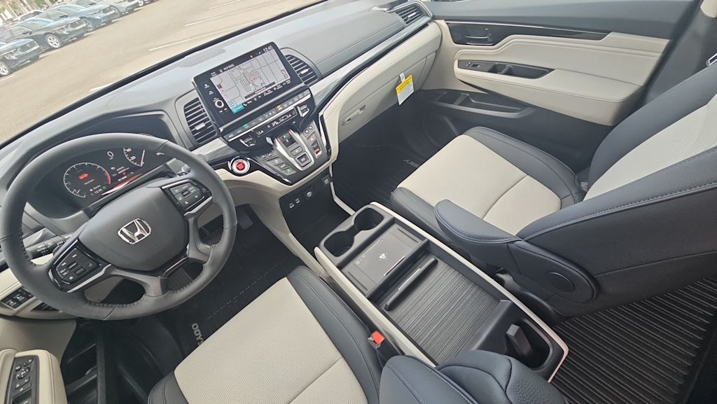 Thumbnail: 2026 Honda Odyssey - 8