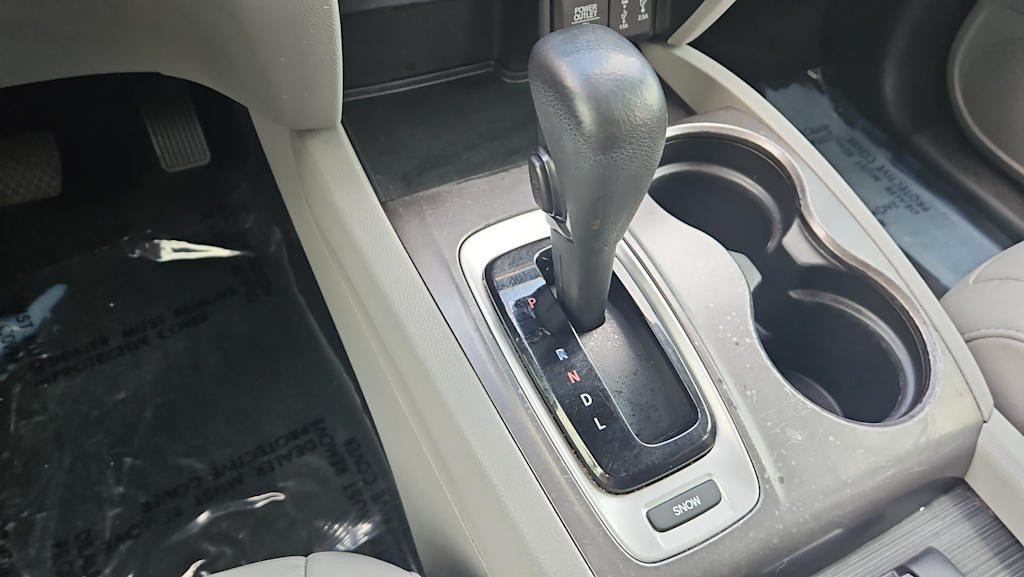Thumbnail: 2017 Honda Pilot - 12