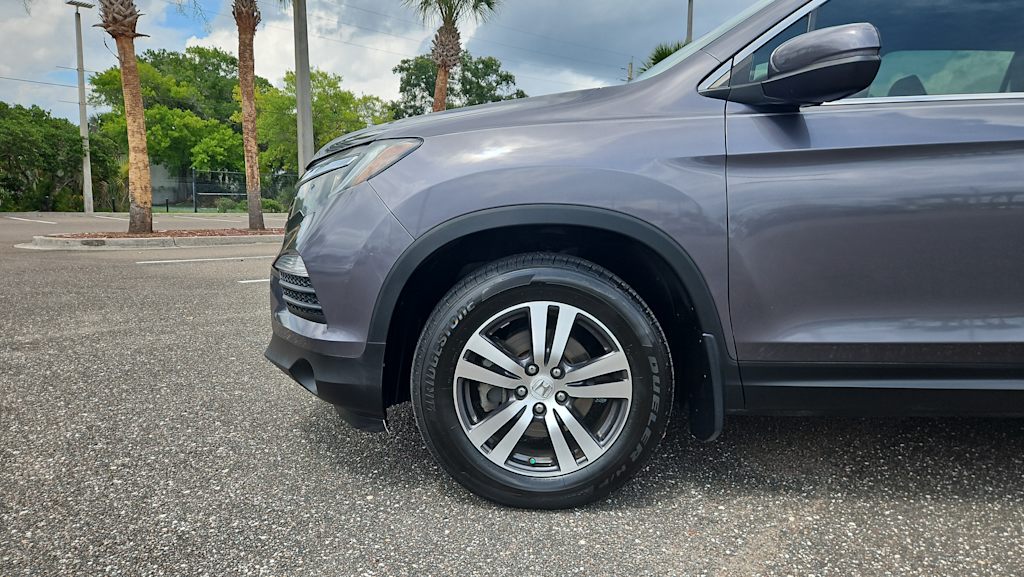Thumbnail: 2017 Honda Pilot - 5
