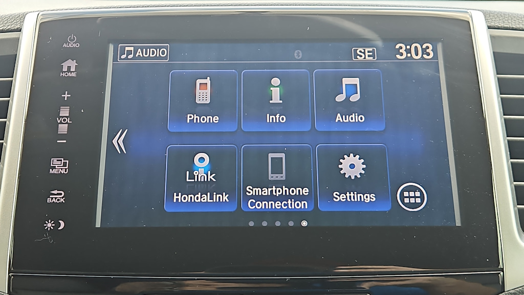 Thumbnail: 2017 Honda Pilot - 24