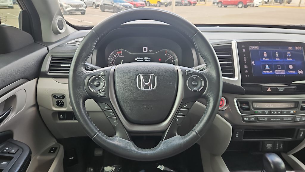 Thumbnail: 2017 Honda Pilot - 2