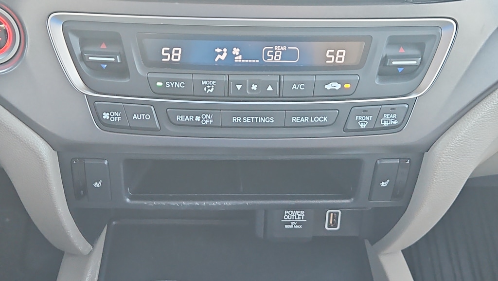 Thumbnail: 2020 Honda Pilot - 24