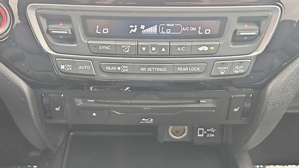 Thumbnail: 2019 Honda Pilot - 24