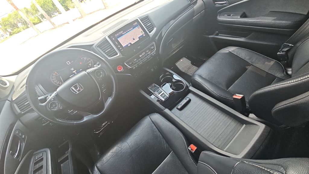 Thumbnail: 2017 Honda Pilot - 7