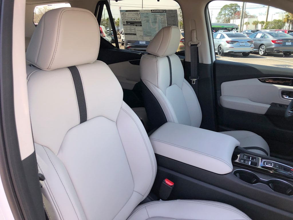 Thumbnail: 2026 Honda Pilot - 11