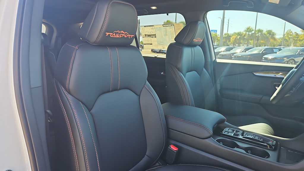 Thumbnail: 2025 Honda Pilot - 9