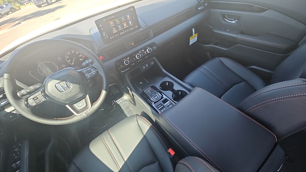 Thumbnail: 2025 Honda Pilot - 8