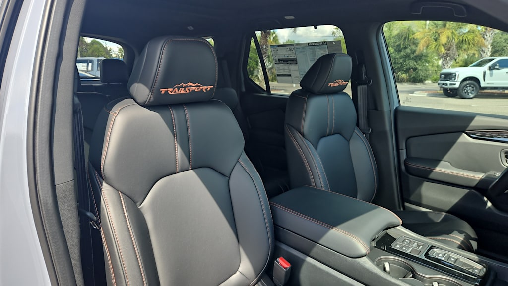 Thumbnail: 2025 Honda Pilot - 9