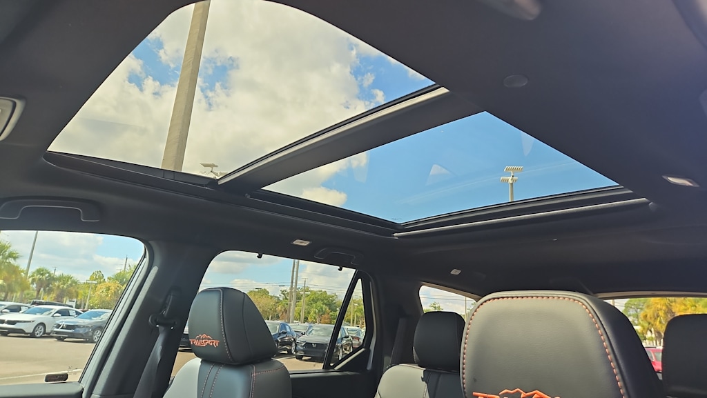 Thumbnail: 2025 Honda Pilot - 22