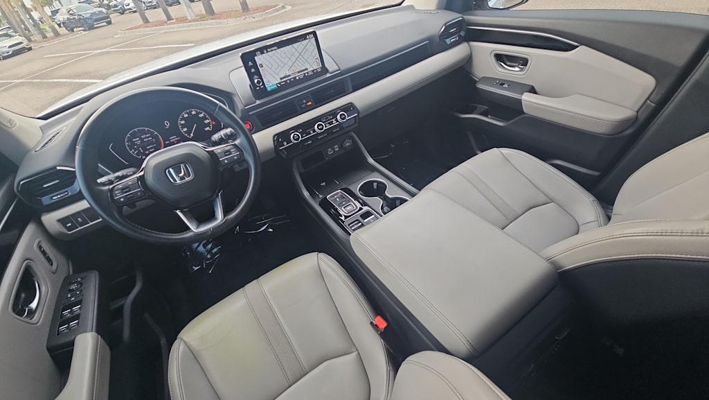Thumbnail: 2023 Honda Pilot - 8