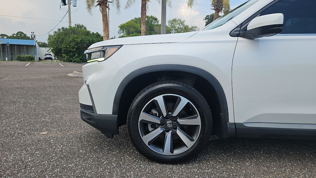 Thumbnail: 2023 Honda Pilot - 6