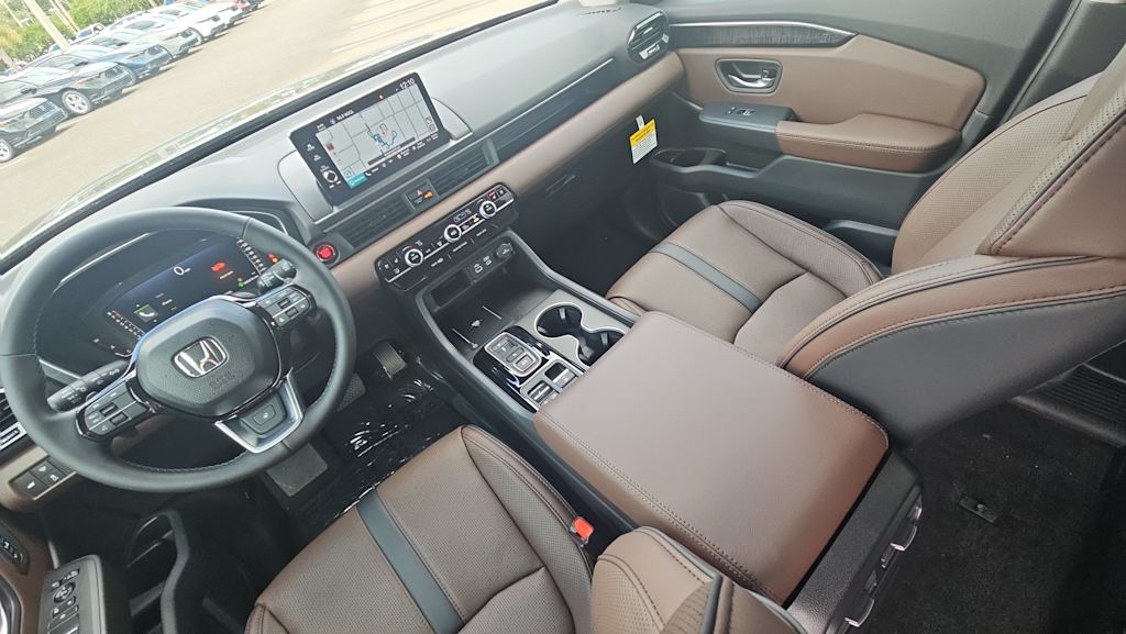 Thumbnail: 2025 Honda Pilot - 8