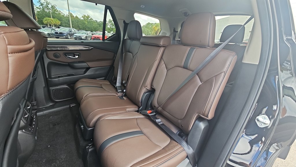 Thumbnail: 2025 Honda Pilot - 11