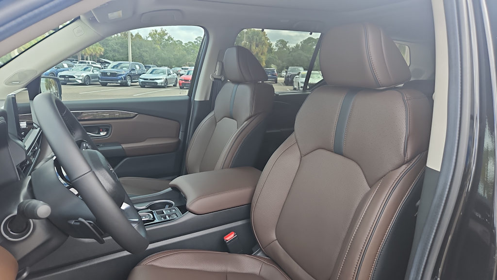 Thumbnail: 2025 Honda Pilot - 9