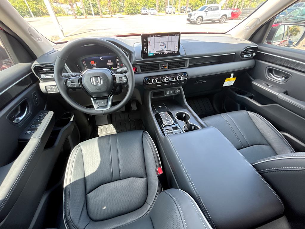 Thumbnail: 2025 Honda Pilot - 9