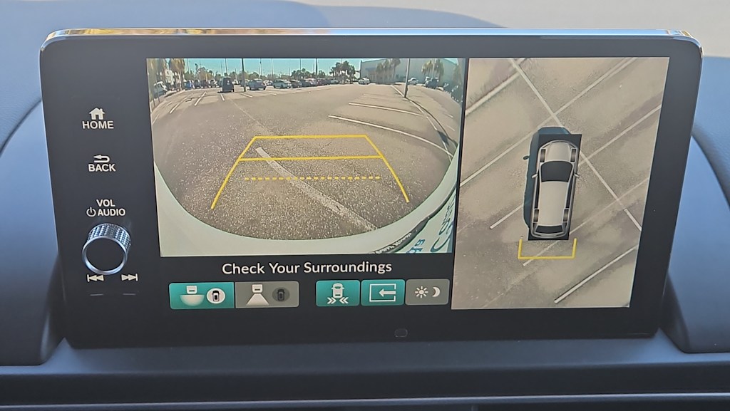 Thumbnail: 2023 Honda Pilot - 26