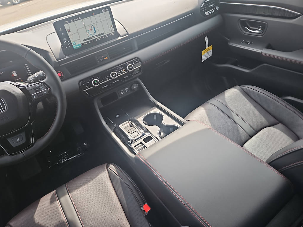 Thumbnail: 2025 Honda Pilot - 9