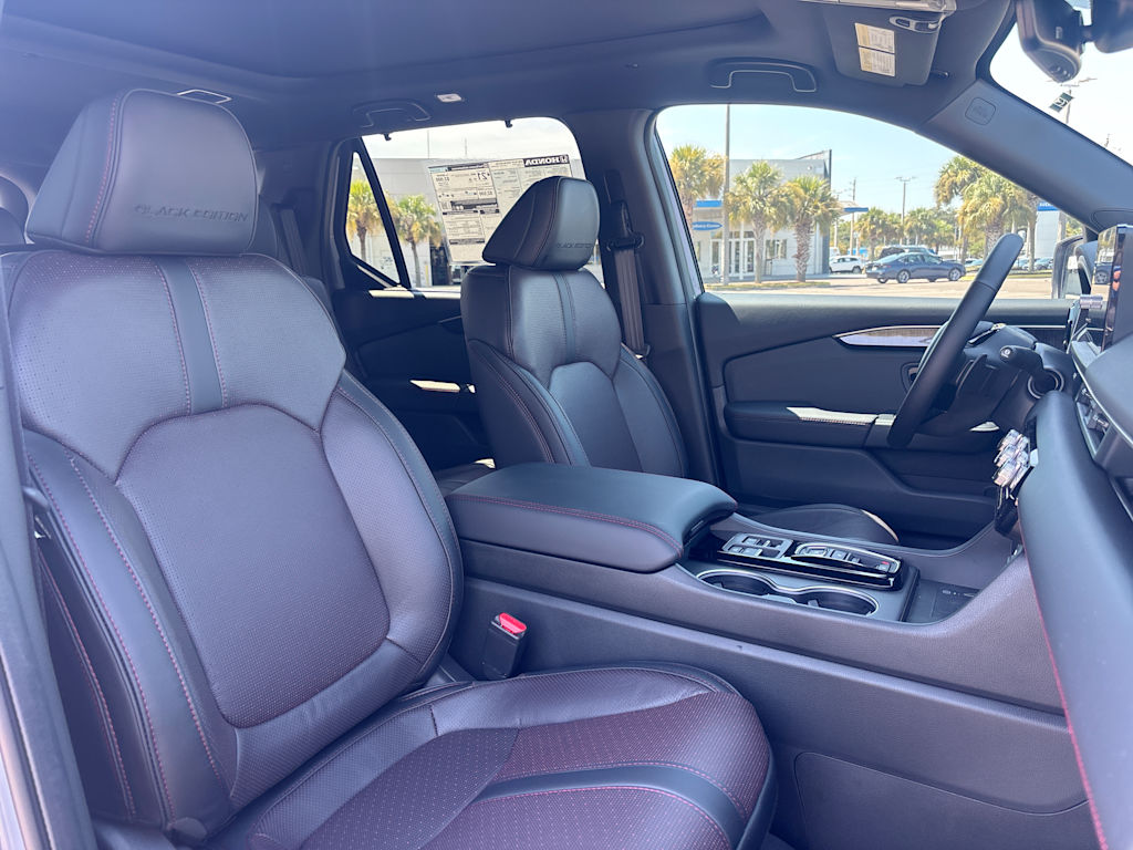 Thumbnail: 2025 Honda Pilot - 11