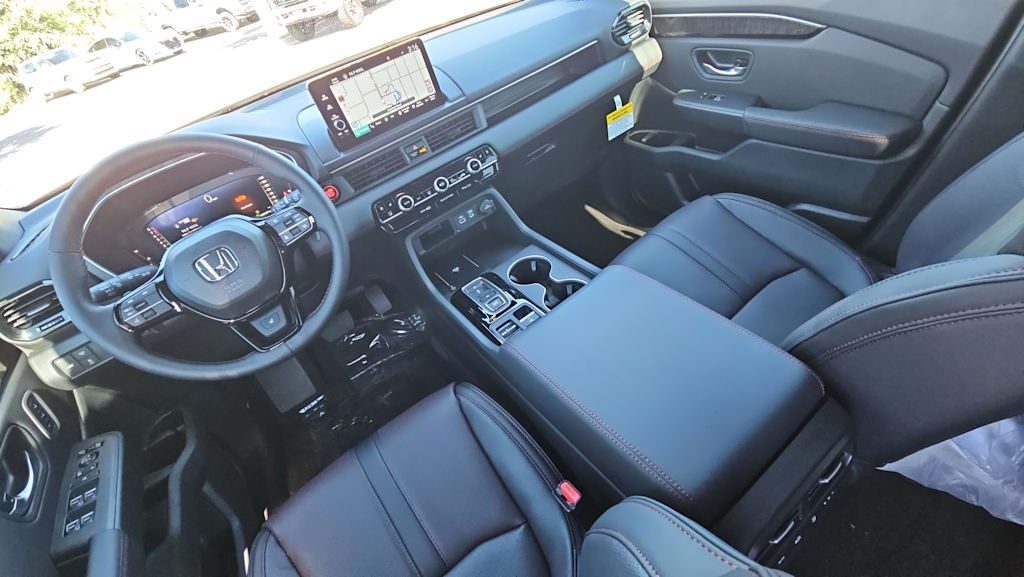 Thumbnail: 2025 Honda Pilot - 7