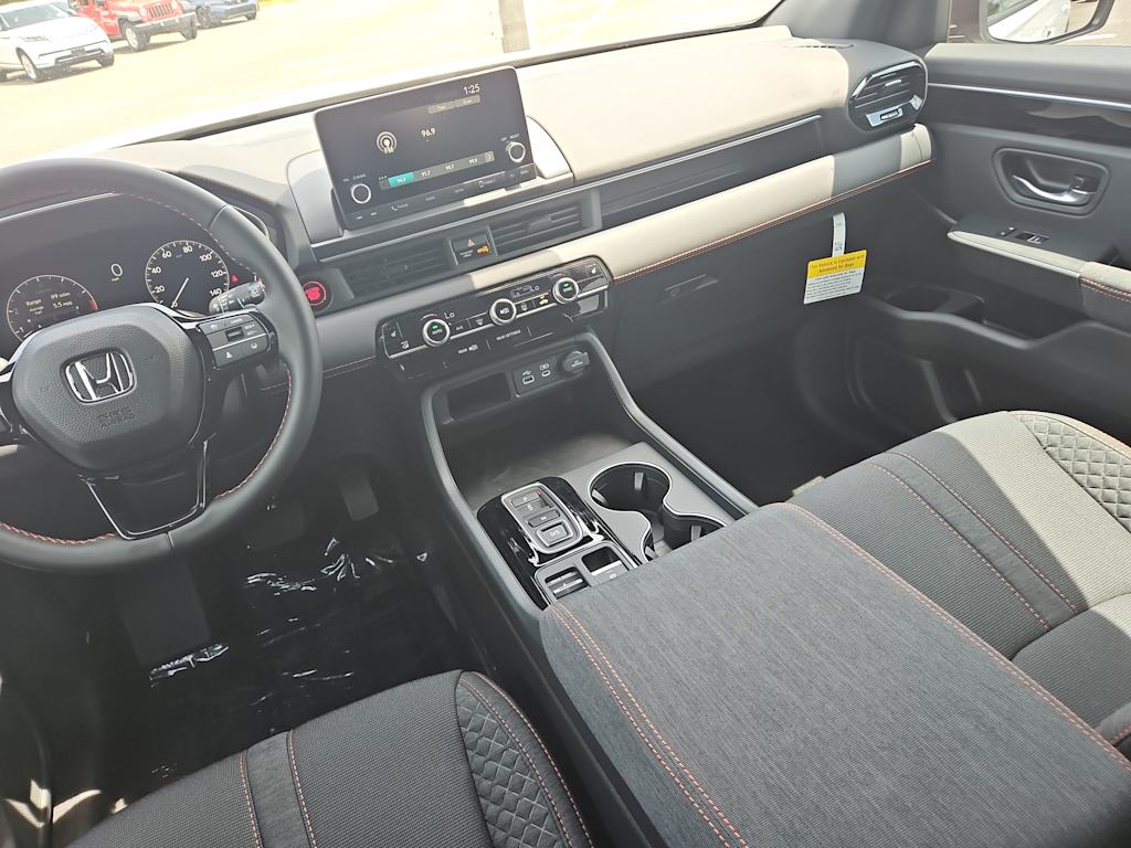Thumbnail: 2025 Honda Pilot - 7