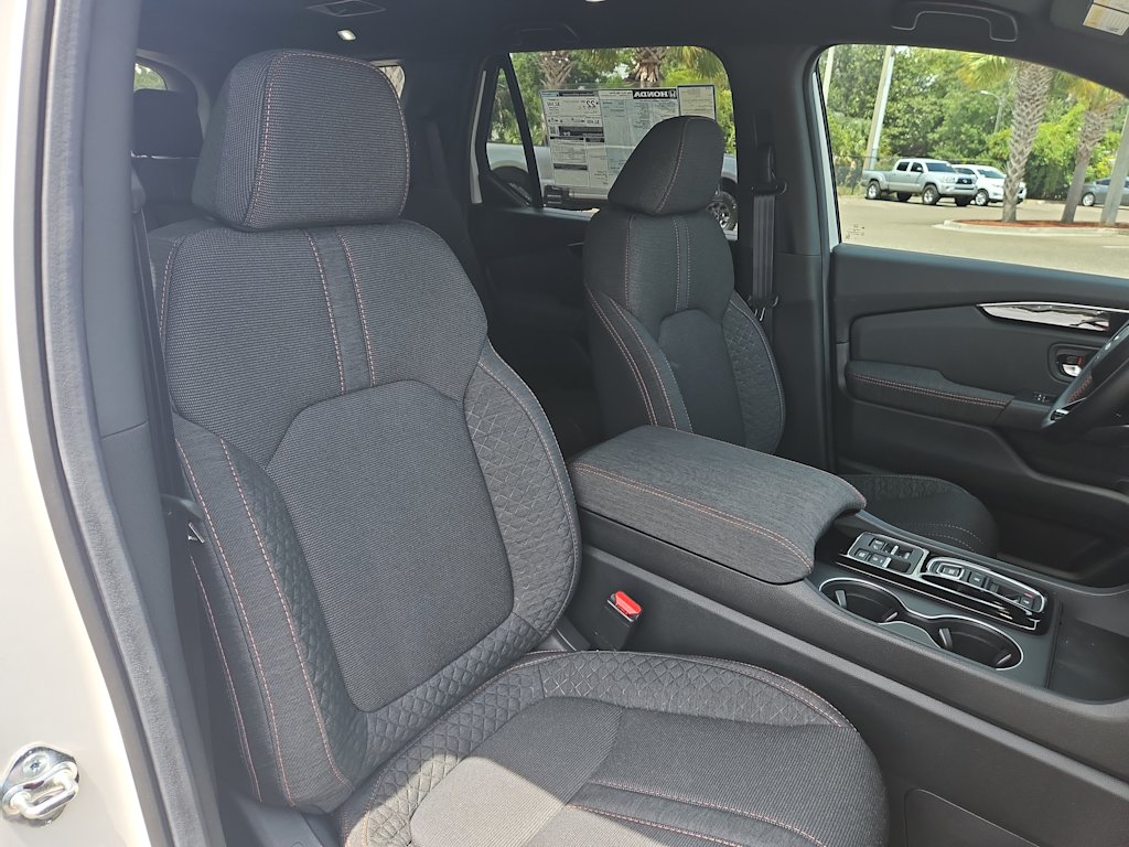 Thumbnail: 2025 Honda Pilot - 9