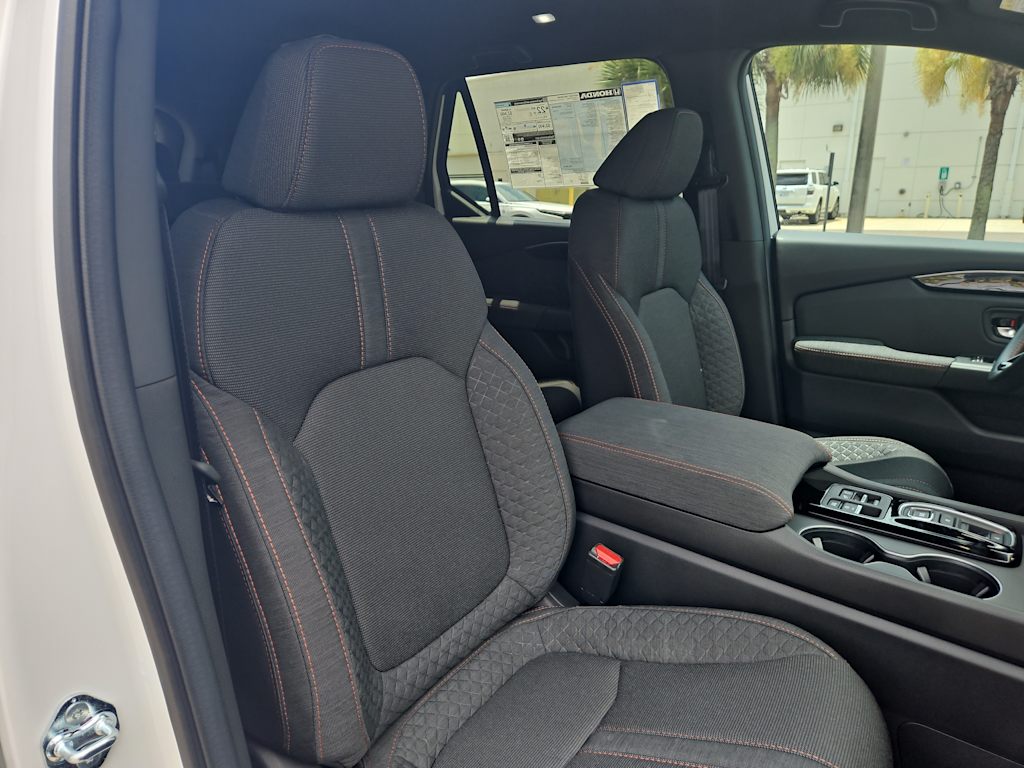 Thumbnail: 2025 Honda Pilot - 9