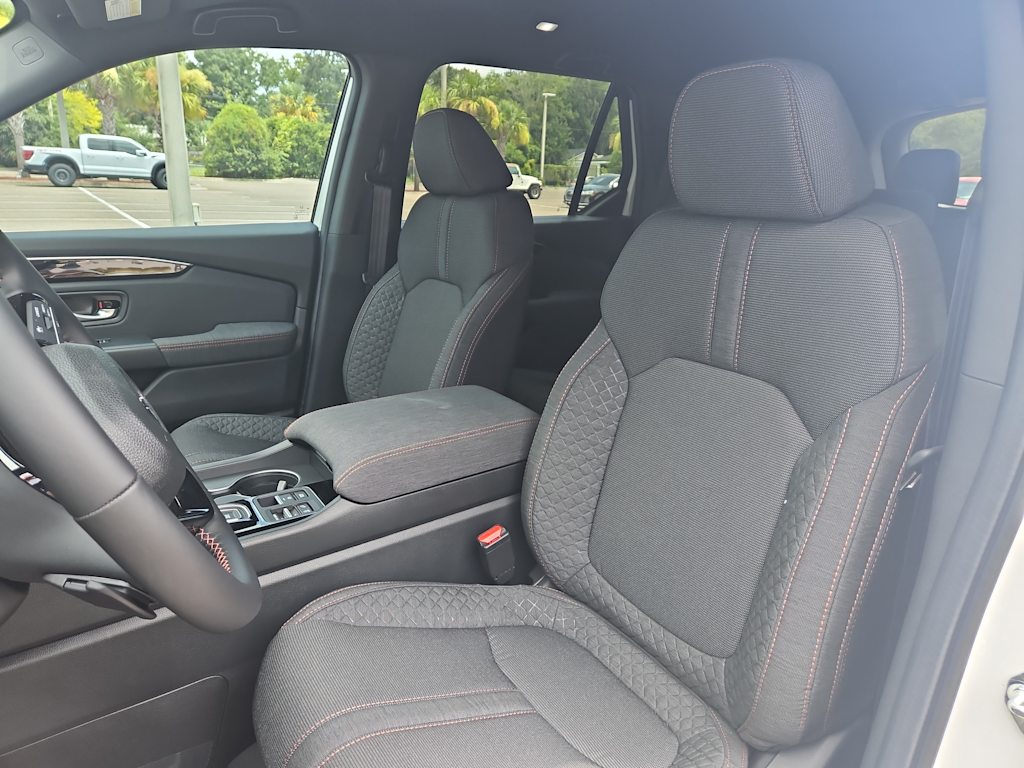 Thumbnail: 2025 Honda Pilot - 8