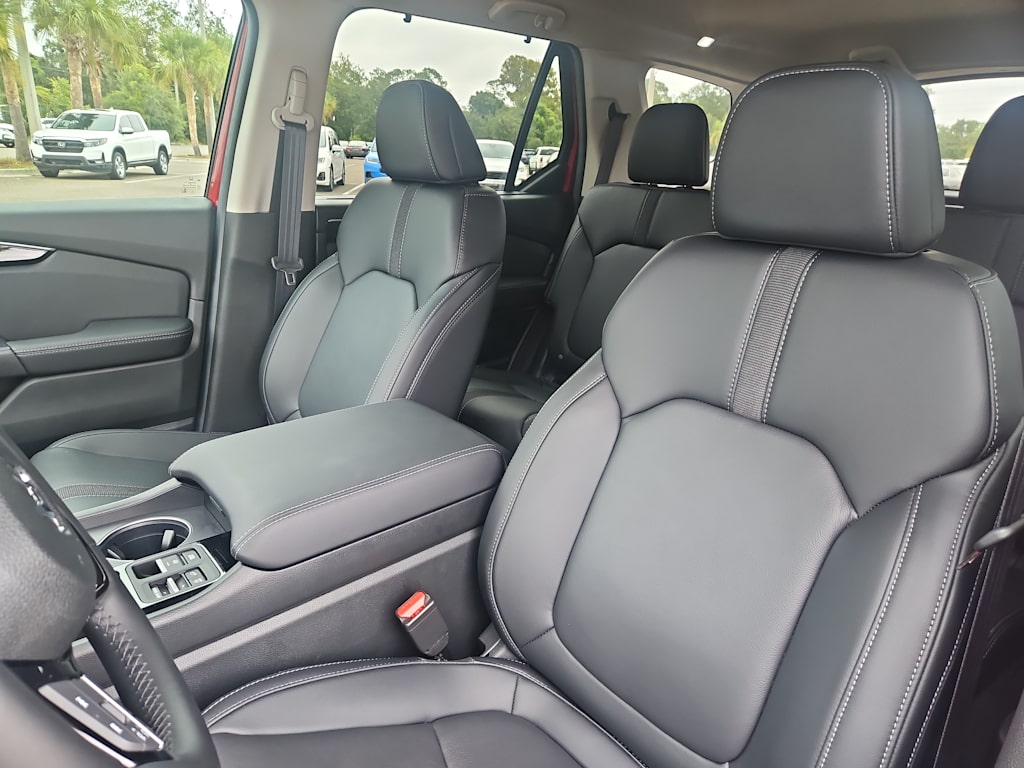 Thumbnail: 2026 Honda Pilot - 9